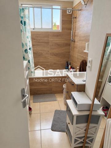 Appartement T3 . 79M². Vue dégagée, aucun vis à vis