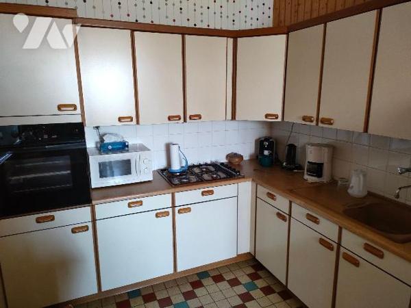 POUZAUGES - Idéal investisseurs ou primo-accédants, maison à étage de 98 m² habitables et jardi...