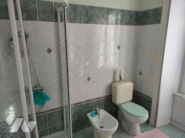 POUZAUGES - Idéal investisseurs ou primo-accédants, maison à étage de 98 m² habitables et jardi...