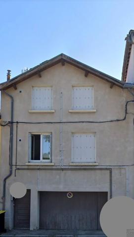 Saint-Chamond (42400), Maison de ville + Garage.