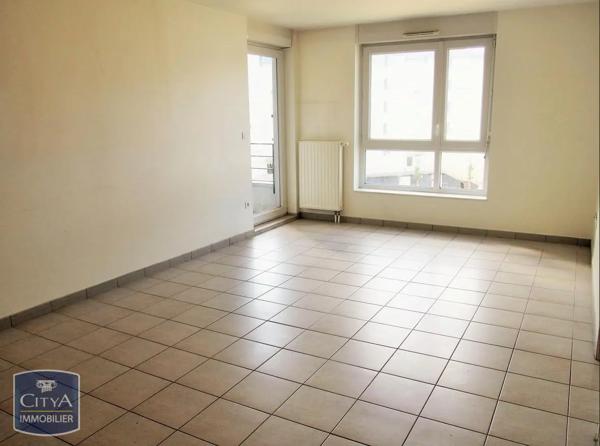 Appartement à louer 4 pièces 89.44m² Angers (49100)