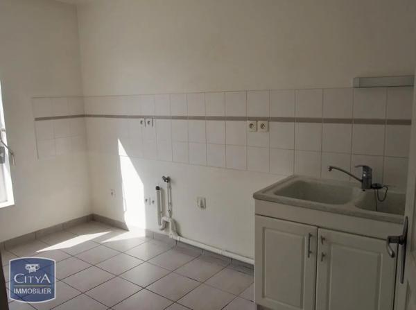 Appartement à louer 4 pièces 89.44m² Angers (49100)