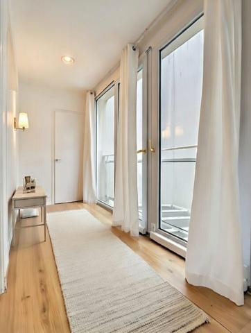 Maison familiale 142 m² – Verrière centrale, 4 chambres, jardin clos – Sacré-Cœur