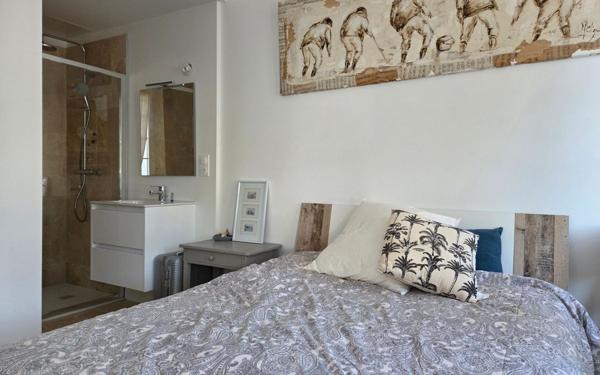 Maison à vendre    7 pièces •  Rochefort