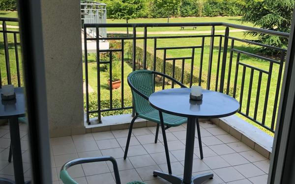 Appartement à vendre    2 pièces • 43,01 m2 Montévrain