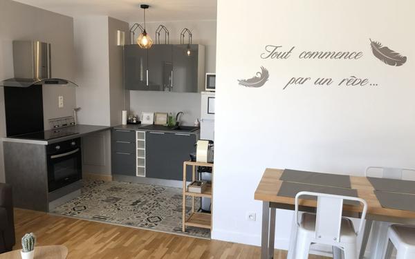 Appartement à vendre    2 pièces • 43,01 m2 Montévrain