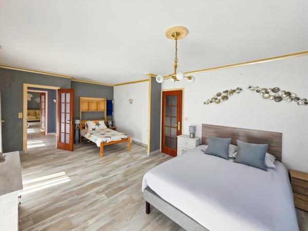 Maison à vendre 7 pièces SAINT AMOUR (39)