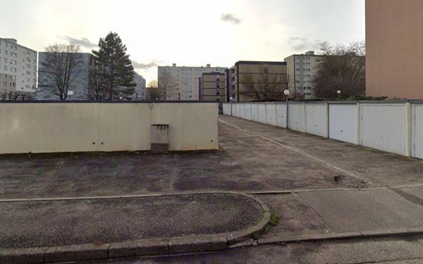 Stationnement à vendre