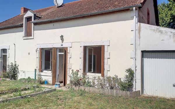 Maison à vendre    3 pièces •  Estivareilles