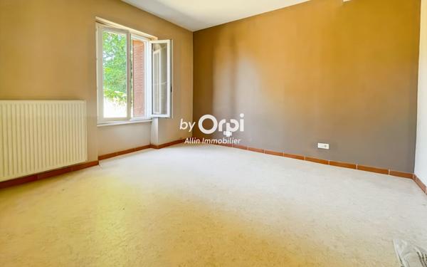 Maison à vendre    3 pièces •  Estivareilles