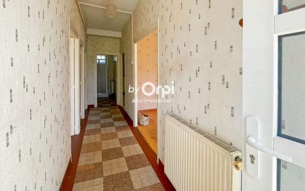 Maison à vendre    3 pièces •  Estivareilles