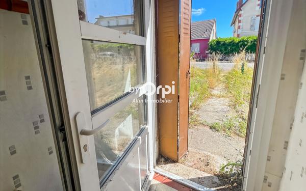 Maison à vendre    3 pièces •  Estivareilles