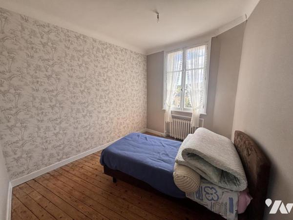 PROXIMITÉ COMMERCES / IMMEUBLE A USAGE MIXTE