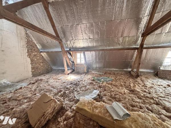 PROXIMITÉ COMMERCES / IMMEUBLE A USAGE MIXTE