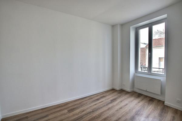 Appartement Aubervilliers 2 pièce(s) 27.75 m2