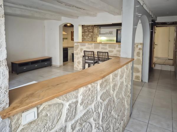 T2 cosy de 43 m² à Montpezat-de-Quercy – Village paisible, opportunité rare