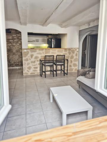 T2 cosy de 43 m² à Montpezat-de-Quercy – Village paisible, opportunité rare