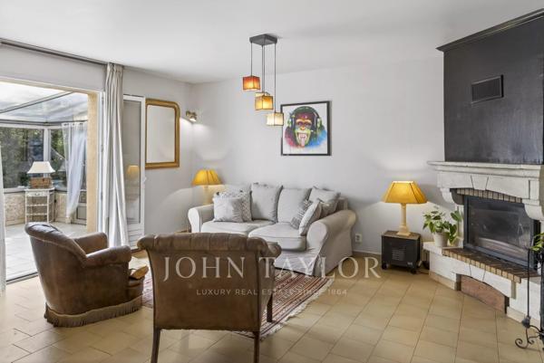 Maison familiale avec studio indépendant– Le Beausset