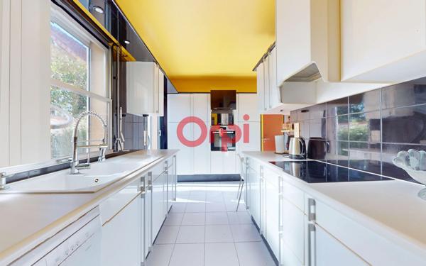 Maison à vendre    5 pièces • 147 m2 Livry-Gargan