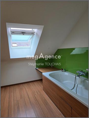 Maison à SAINT-ETIENNE-EN-COGLES, 35460 - 6 pièces 128m²