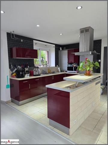 Maison à SAINT-ETIENNE-EN-COGLES, 35460 - 6 pièces 128m²