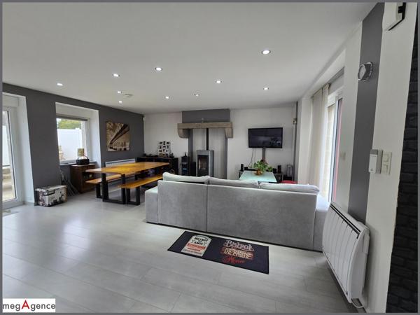 Maison à SAINT-ETIENNE-EN-COGLES, 35460 - 6 pièces 128m²