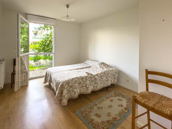 Montlignon (95680) Montlignon. 3 pièces de 64 M2 en rez-de-jardin.