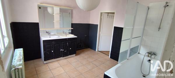 Immeuble à vendre 122 m² Mesnils-sur-Iton