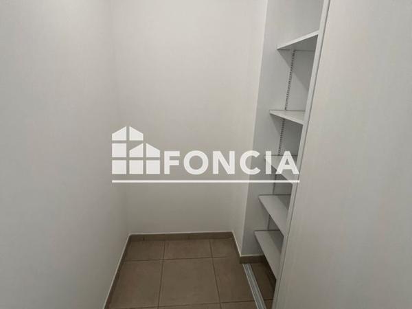 Location Studio 45 m² - ZAC VETROTEX Chambery 73000