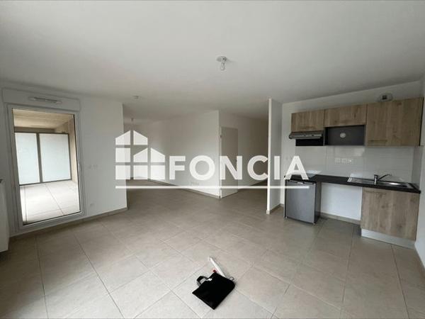 Location Studio 45 m² - ZAC VETROTEX Chambery 73000