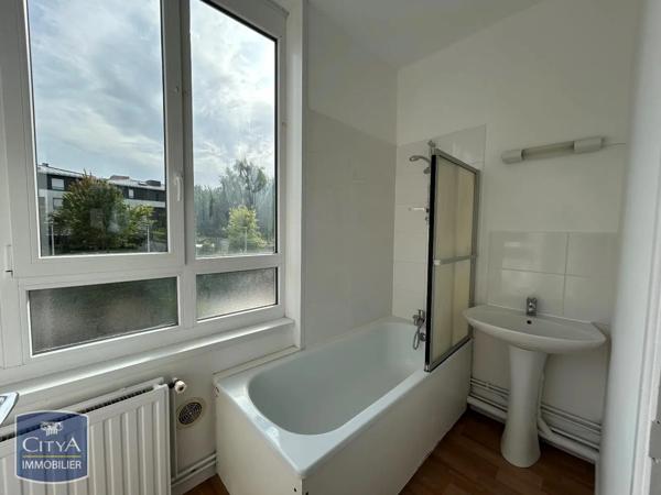 Appartement à louer 2 pièces 43m² Marcq-en-Barœul (59700)