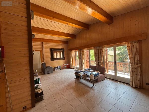 Chalet à vendre à Bolquère dans les Pyrénées-Orientales (66210), ref : 66032-1083607