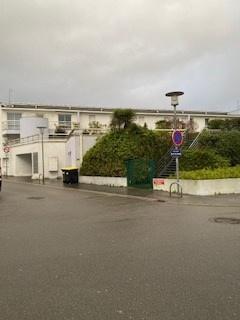 GARAGE SECURISE EN SOUS SOL