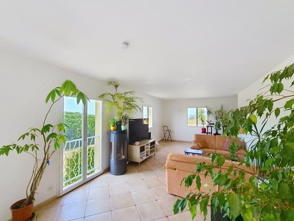 Villa T4 de 114m2 avec garage en sous-sol et jardin