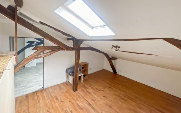 Maison à vendre    5 pièces •  Bassillac