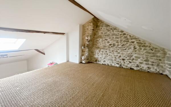 Maison à vendre    5 pièces •  Bassillac