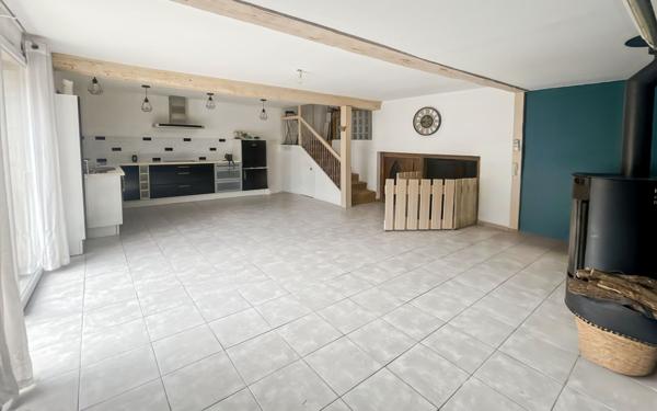 Maison à vendre    5 pièces •  Bassillac