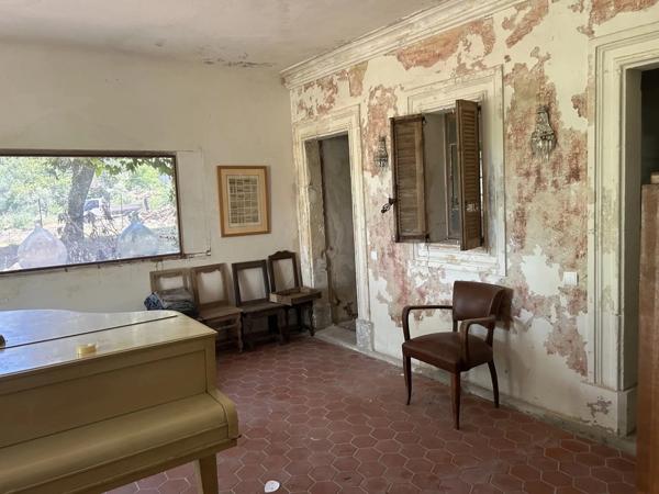 Maison à vendre 17 pièces DRAGUIGNAN (83)