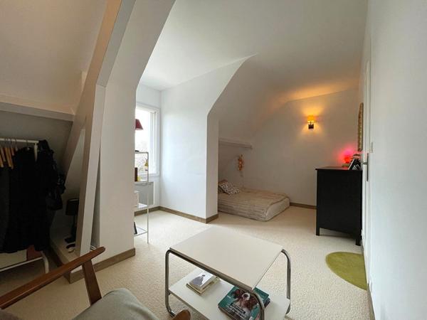 Maison individuelle 7 pièces 165 m² + cave totale sur 1199 m² de terrain