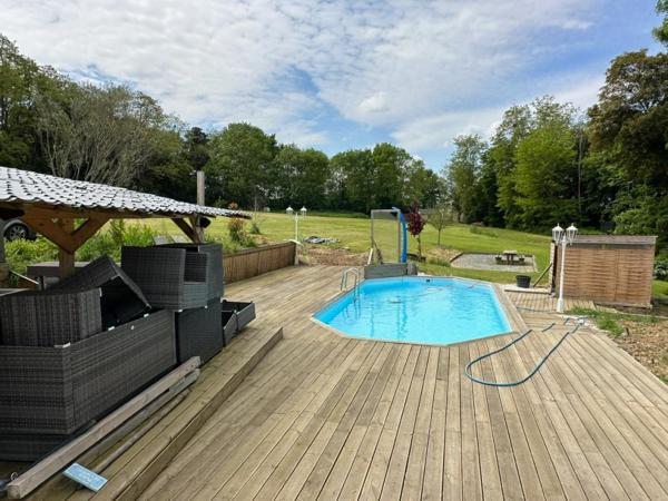Bien rare : demeure de caractère avec parc, piscine et maison de gardien