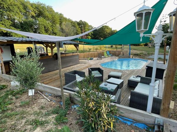 Bien rare : demeure de caractère avec parc, piscine et maison de gardien