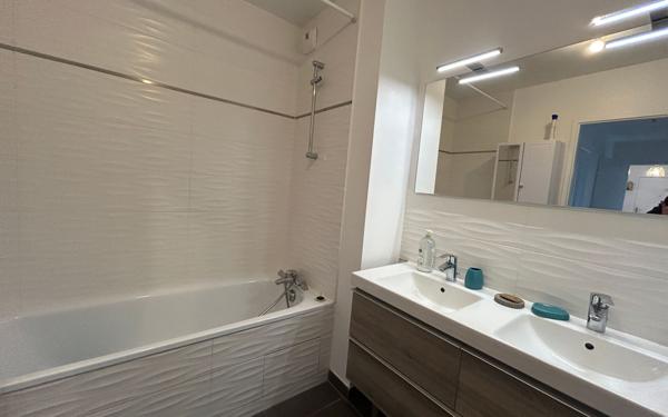 Appartement à louer    3 pièces • 66,48 m2 Châtillon