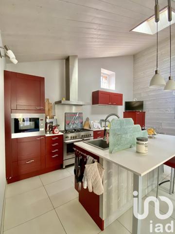 Maison 6 pièces de 185 m² à Vouvant (85120)