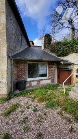 Maison en brique et pierre sur 3000 m²