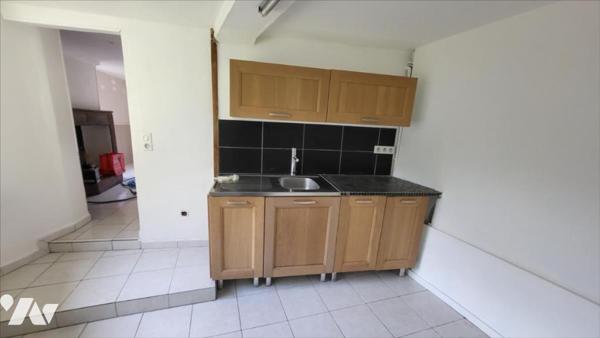 Maison en brique et pierre sur 3000 m²