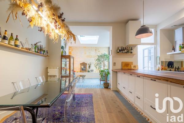 Appartement 3 pièces de 92 m² à Bordeaux (33000)