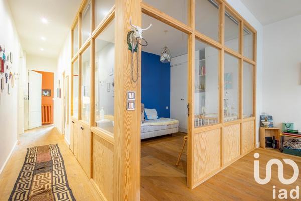 Appartement 3 pièces de 92 m² à Bordeaux (33000)
