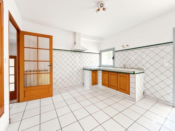 Maison à vendre 6 pièces 127 m² Bagnols-sur-Cèze