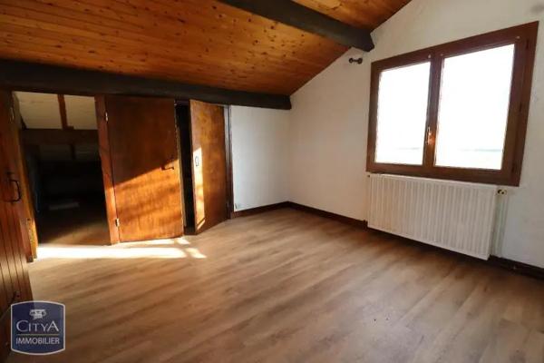 Maison à louer 4 pièces 95.83m² Meschers-sur-Gironde (17132)