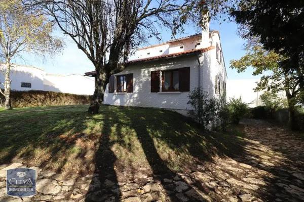 Maison à louer 4 pièces 95.83m² Meschers-sur-Gironde (17132)
